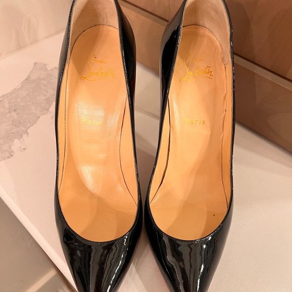 Christian Louboutin- size 10 - patent leather - Picture 4 of 8